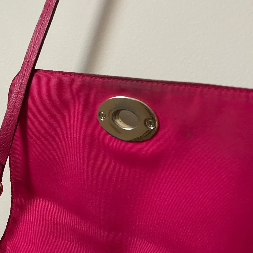COACH⚡️”Ruby” Signature Monogram Fuschia Pink Turnlock Chain Bag - Picture 9 of 16